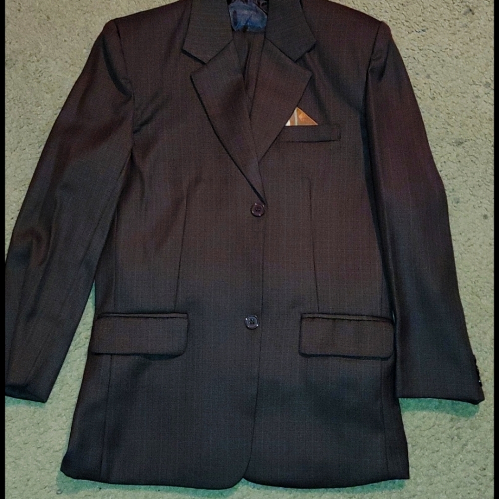 Bijan size 18 brown suit